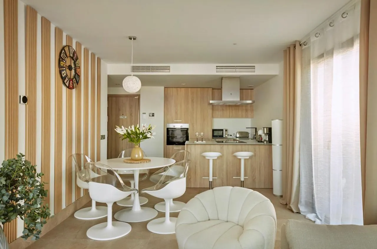Vista Del Mar, Sunny Penthouse Apartment Bahia de Casares