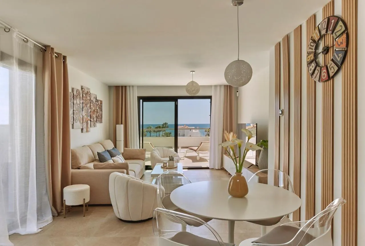 Vista Del Mar, Sunny Penthouse Apartment Bahia de Casares Spain