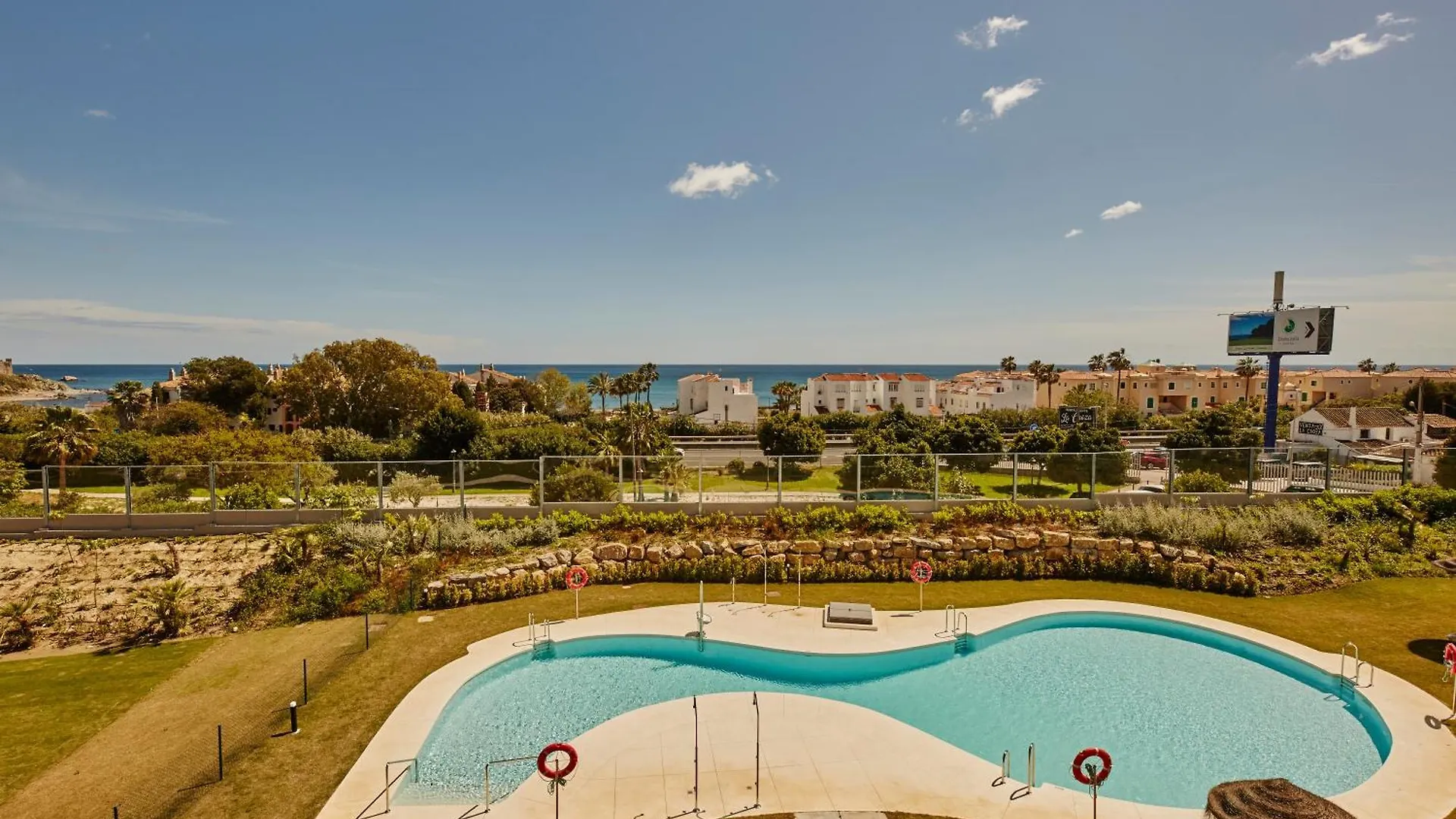 Vista Del Mar, Sunny Penthouse Apartment Bahia de Casares